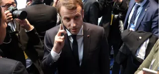 projet-pegasus-emmanuel-macron-change-de-telephone-et-de-numero